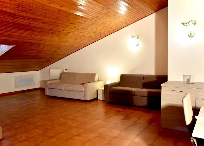 Edoardo Centro Storico * קרביה